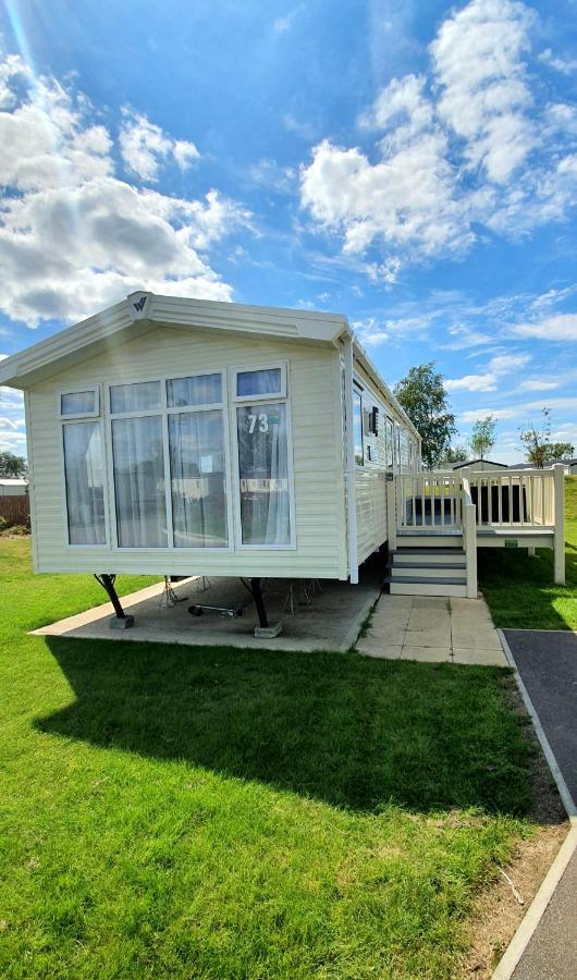 Rj Luxury Caravan Hire With Hot Tub Tattershall Extérieur photo