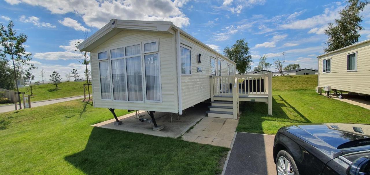Rj Luxury Caravan Hire With Hot Tub Tattershall Extérieur photo